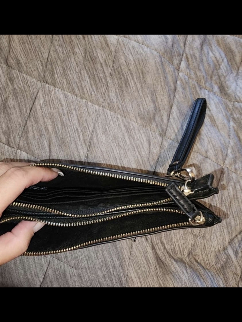 GUESS Bundle - Picture 9 of 9